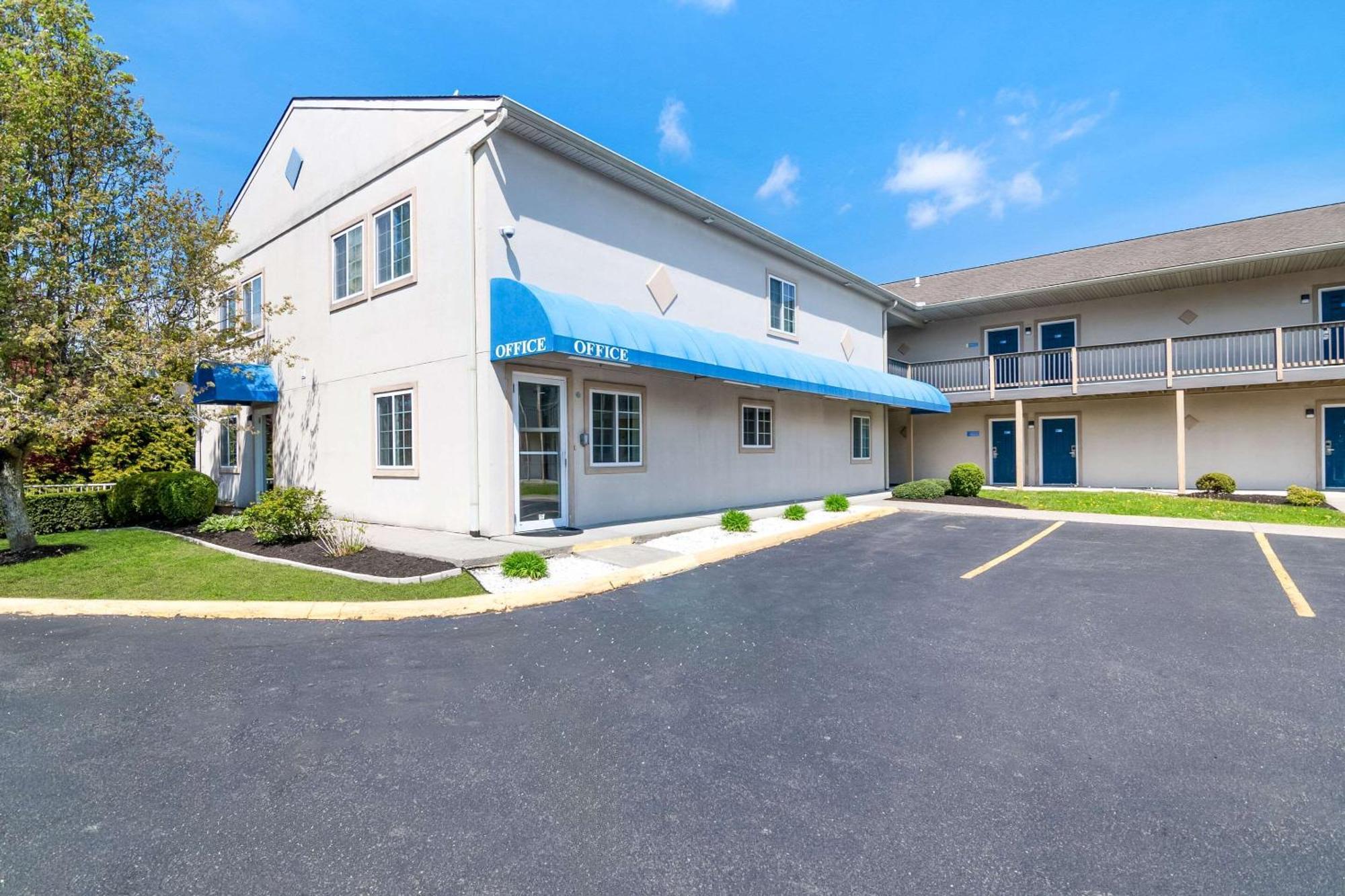 Econo Lodge Bethel - Danbury Exterior foto